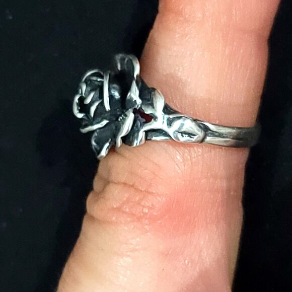 Sterling Silver Detailed Rose Ring Size 5 - Picture 4 of 7